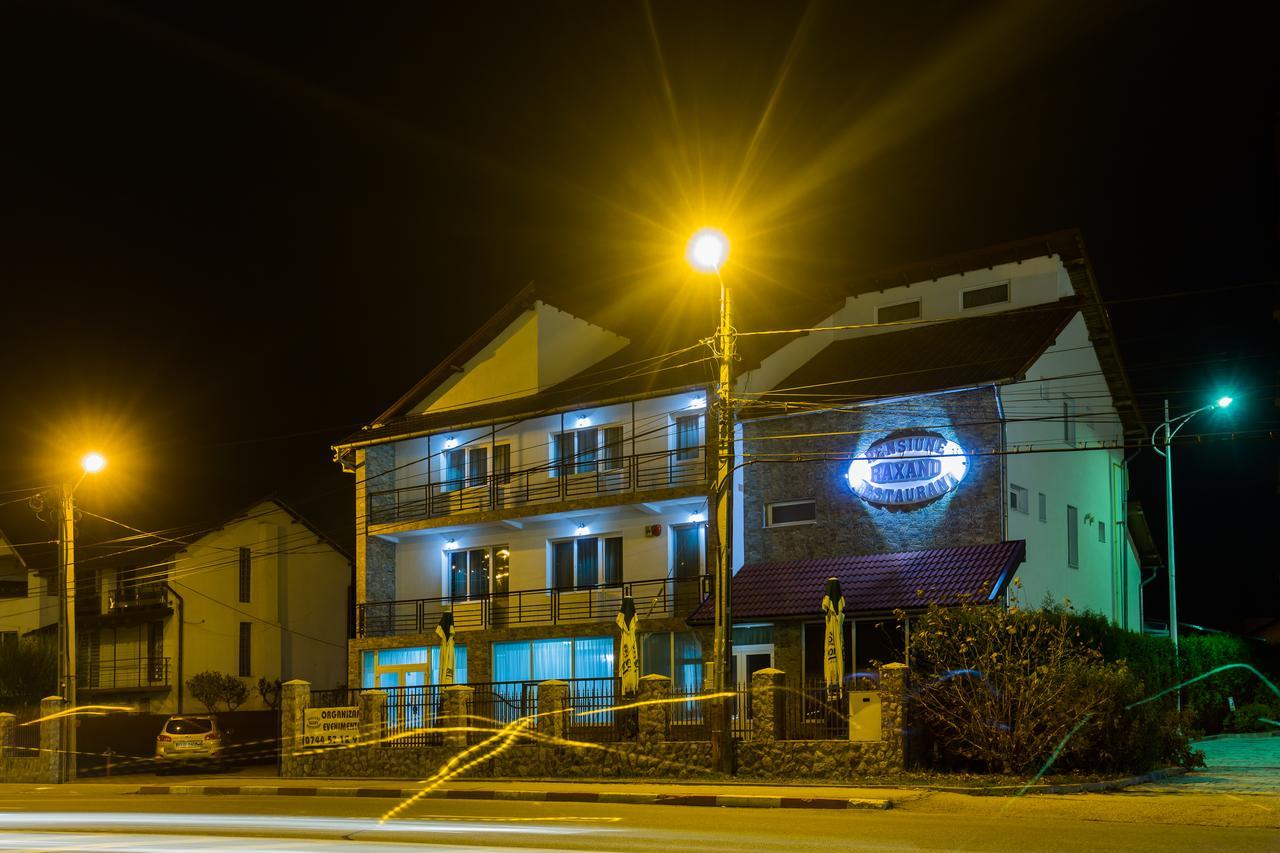 Hotel Raxand Residence Mioveni Extérieur photo