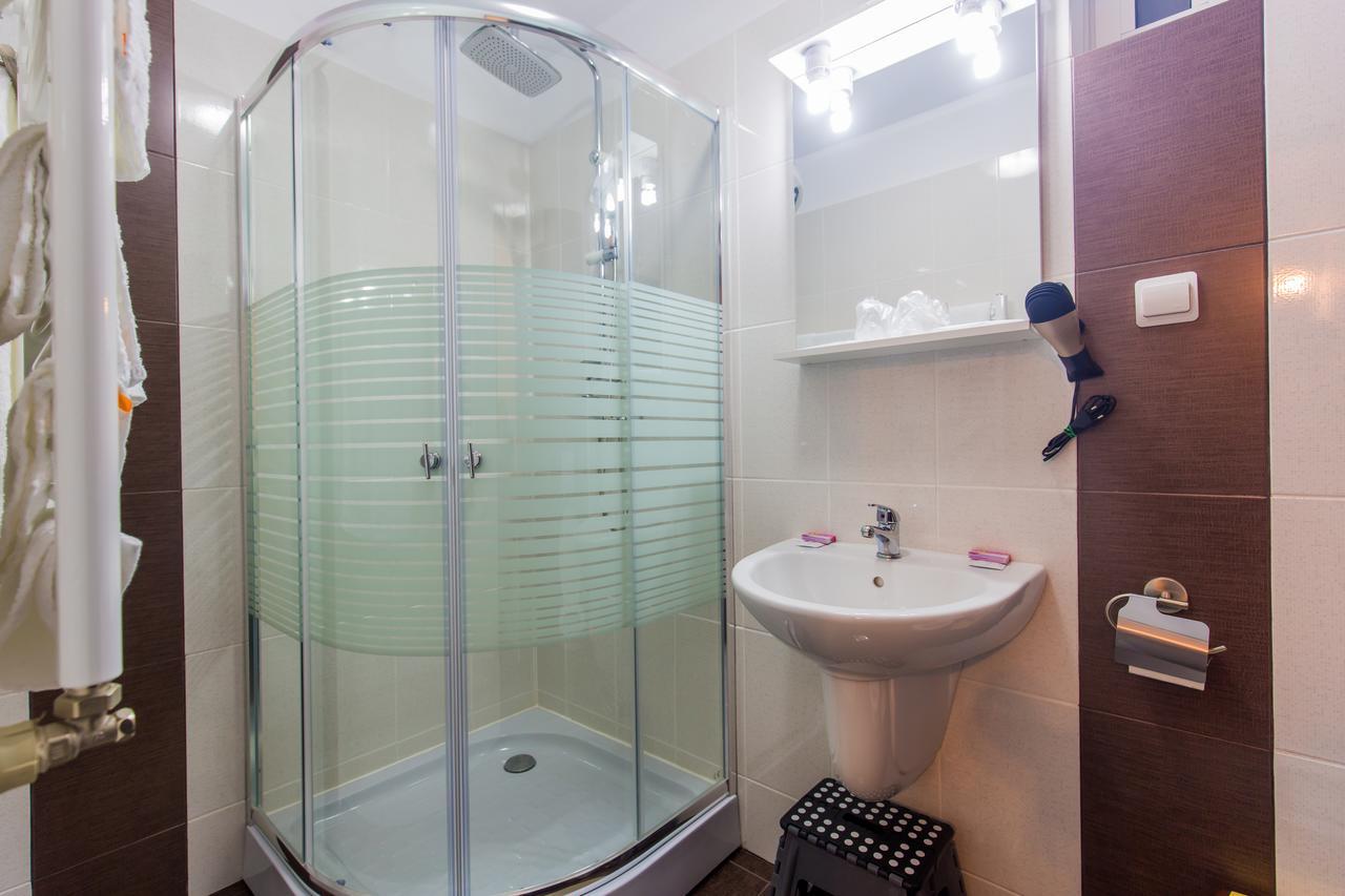 Hotel Raxand Residence Mioveni Extérieur photo